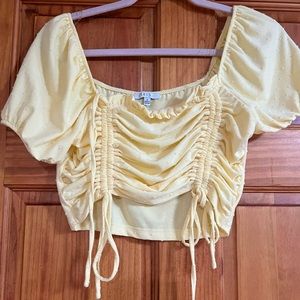 Beautiful yellow top!